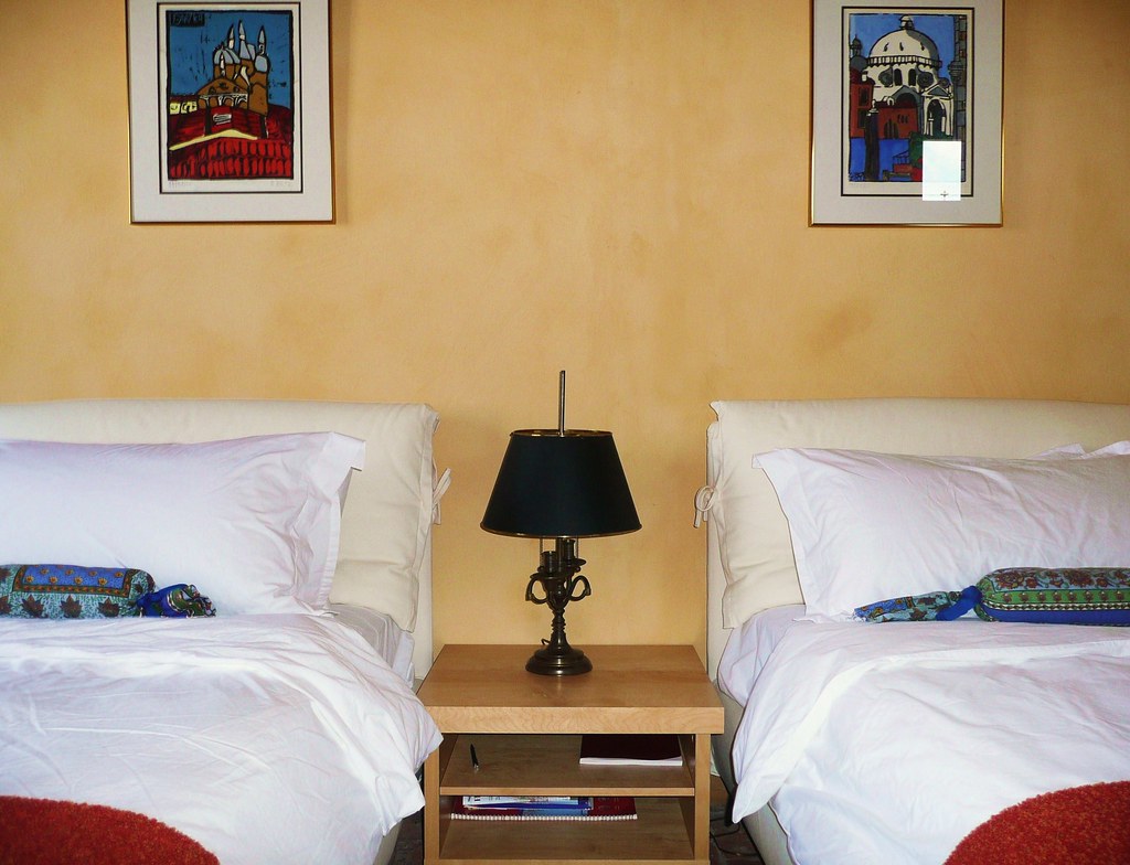 Twin room in Clapham